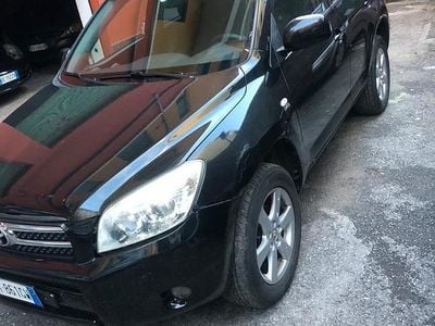 Usata Toyota RAV4 143 CV (105 kW) 2007 Nero SUV