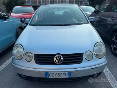 Usata VW Polo 101 CV (74 kW) 2002 Grigio Utilitaria