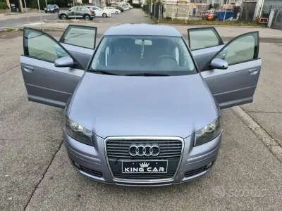 Usata Audi A3 Sportback Ambition 140 CV (102 kW) 2005 Grigio Utilitaria