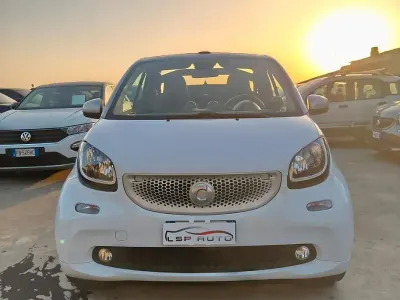 Usata Smart ForTwo Cabrio 71 CV (52 kW) 2017 Bianco Cabrio