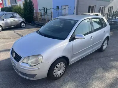 Usata VW Polo Trendline 69 CV (50 kW) 2006 Argento Utilitaria