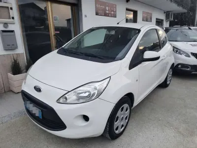 Begagnad Ford Ka 75 HK (55 kW) 2010 Vit Halvkombi