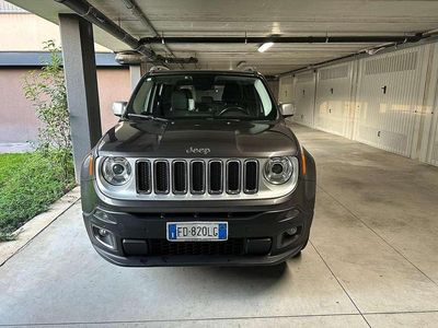 Usata Jeep Renegade Limited 140 CV (102 kW) 2016 Grigio SUV