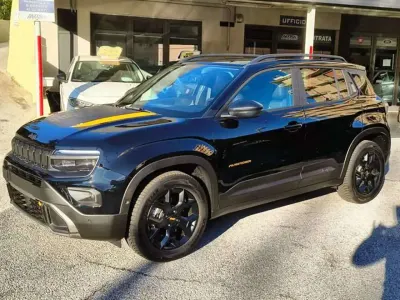 Nieuw Jeep Avenger North 136 PK (100 kW) 2025 Zwart SUV