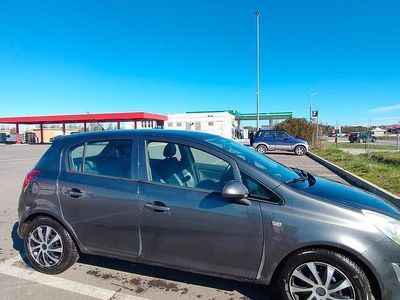 Usata Opel Corsa Club 85 CV (62 kW) 2012 Utilitaria
