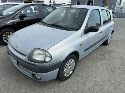 Gebraucht Renault Clio II 75 PS (55 kW) 2000 Other Limousine