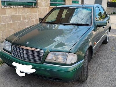 Usata Mercedes C200 Elegance 136 CV (100 kW) 1995 Verde Berlina