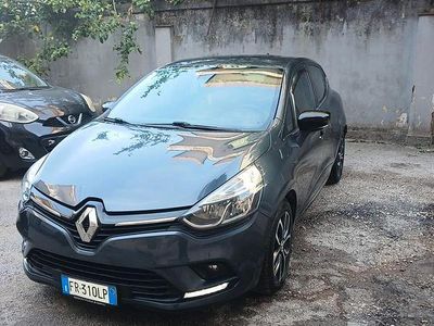 Usata Renault Clio IV 75 CV (55 kW) 2018 Grigio Berlina