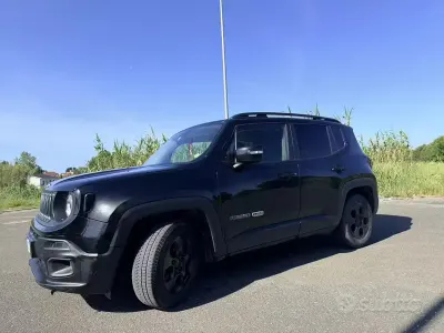 Usata Jeep Renegade Longitude 120 CV (88 kW) 2017 Nero SUV
