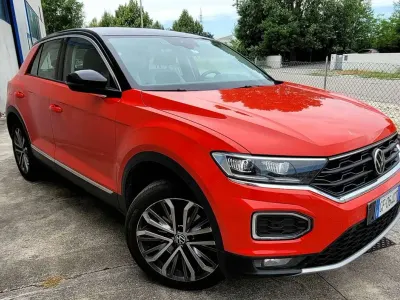 Usata VW T-Roc Advance 150 CV (110 kW) 2021 Rosso SUV