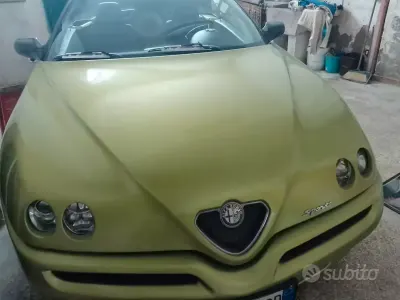 Usata Alfa Romeo Spider 150 CV (110 kW) 1995 Verde Cabrio
