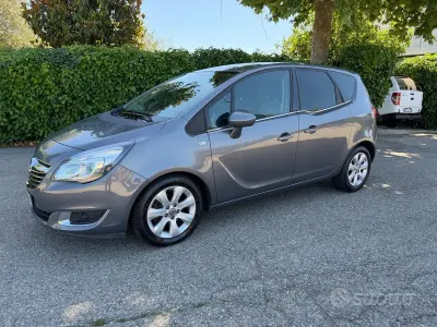 Usata Opel Meriva Cosmo 95 CV (69 kW) 2015 Grigio Monovolume