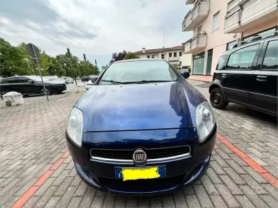 Usata Fiat Bravo Emotion 105 CV (77 kW) 2011 Blu Utilitaria