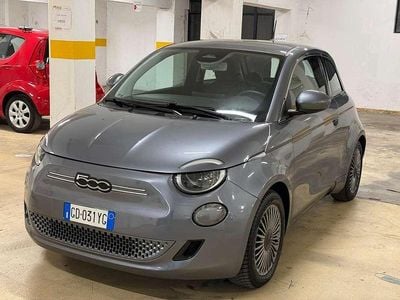 Begagnad Fiat 500e Icon 42 kW (58 HK) 2020 Grå Halvkombi