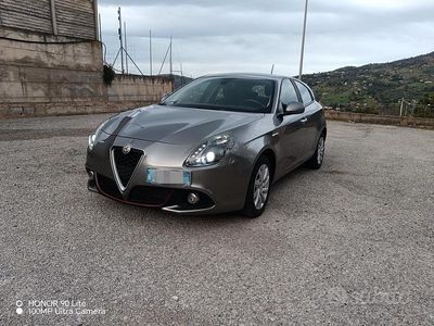 Usata Alfa Romeo Giulietta 120 CV (88 kW) 2016 Grigio Utilitaria