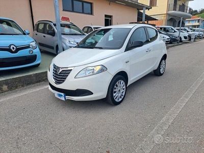 usata Lancia Ypsilon 0.9 TwinAir 5 porte Metano - 2013