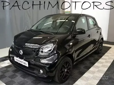 Usata Smart ForFour Passion 90 CV (66 kW) 2016 Nero Utilitaria