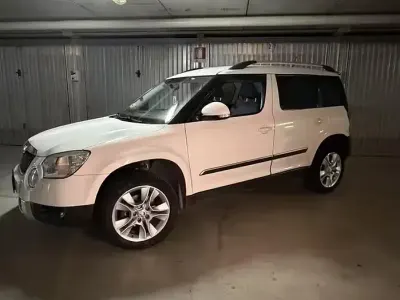 Usata Skoda Yeti 105 CV (77 kW) 2012 Bianco SUV