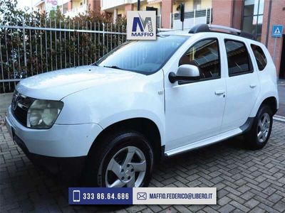 usata Dacia Duster 1.5 dci Laureate 4x2 110CV+GANCIO TRAINO