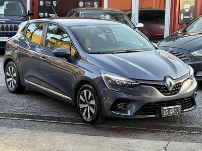 Begagnad Renault Clio V Initiale Paris 140 HK (102 kW) 2021 Other Sedan