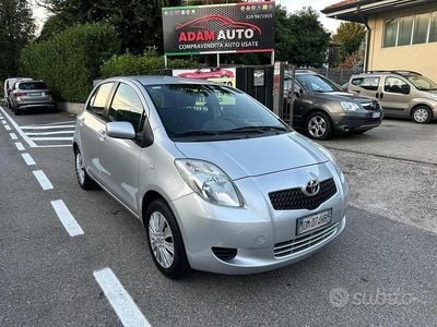 Grigio Usata 2008 Toyota Yaris Sol Berlina | 4200 € (Buon prezzo)