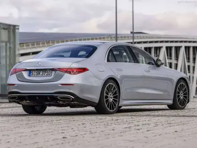 Nuova Mercedes S580 Premium 449 CV (330 kW) 2026 Argento Berlina