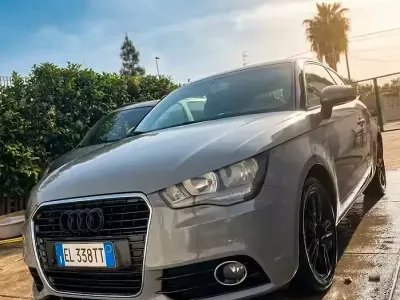 Usata Audi A1 105 CV (77 kW) 2012 Grigio Utilitaria