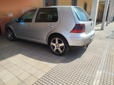 Usata VW Golf IV 116 CV (85 kW) 2000 Grigio Berlina