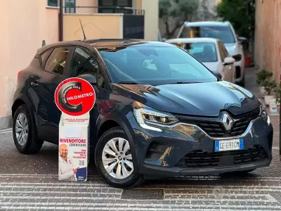 Usata Renault Captur Zen 95 CV (69 kW) 2021 Grigio SUV