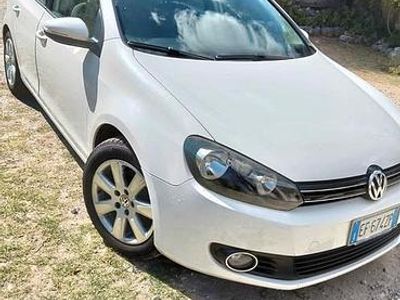Usata VW Golf VI 105 CV (77 kW) 2011 Bianco Utilitaria