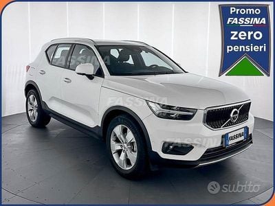 Usata Volvo XC40 Momentum 163 CV (119 kW) 2019 Bianco SUV