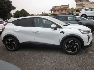Nuova Renault Captur 158 CV (116 kW) 2026 Rosso SUV