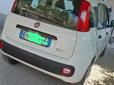 Usata Fiat Panda Pop 85 CV (62 kW) 2013 Bianco Utilitaria
