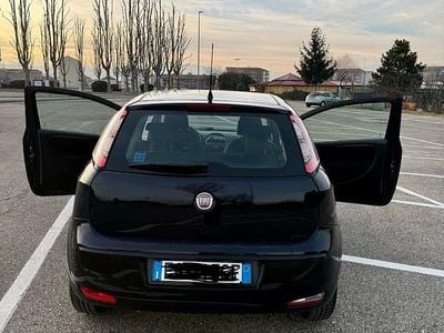 Usata Fiat Grande Punto 65 CV (47 kW) 2010 Blu Utilitaria