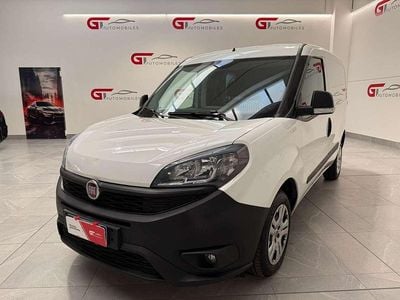Usata Fiat Doblò Lounge 95 CV (69 kW) 2021 Bianco Monovolume