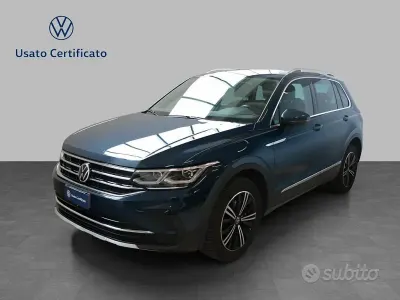 Usata VW Tiguan Elegance 150 CV (110 kW) 2021 Night shade blue SUV