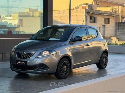 Usata Lancia Ypsilon S 69 CV (50 kW) 2022 Grigio Utilitaria