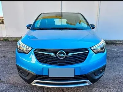Usata Opel Crossland X 110 CV (80 kW) 2017 SUV