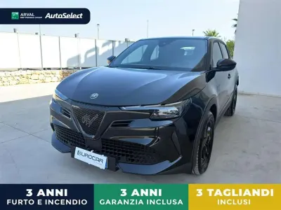 Usata Alfa Romeo Junior 136 CV (100 kW) 2024 Nero / black SUV