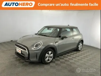 Usata Mini ONE 102 CV (75 kW) 2021 Grigio Utilitaria