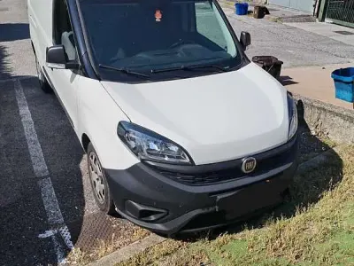 Usata Fiat Doblò Lounge 105 CV (77 kW) 2017 Bianco Monovolume