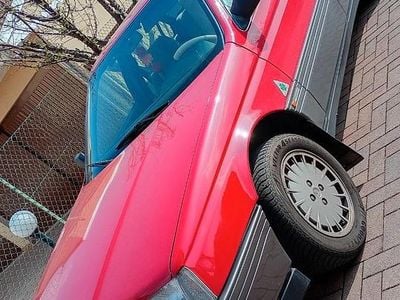 Usata Alfa Romeo 164 145 CV (106 kW) 1990 Rosso Berlina