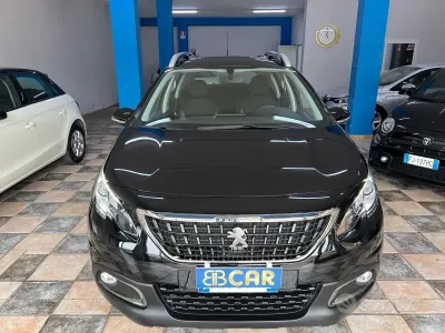 Usata Peugeot 2008 Allure 82 CV (60 kW) 2017 Nero SUV