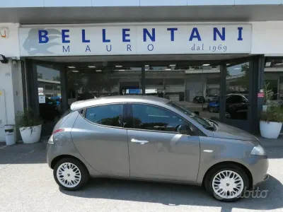 Usata Lancia Ypsilon S 95 CV (69 kW) 2016 Grigio Utilitaria