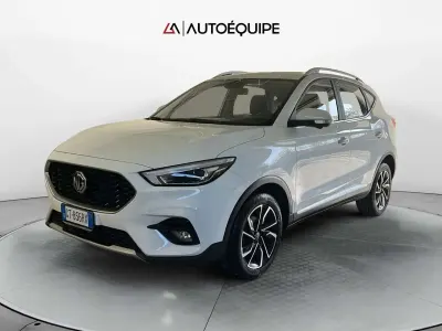 Usata MG ZS Luxury 106 CV (77 kW) 2024 Bianco SUV