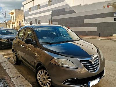 Usata Lancia Ypsilon 85 CV (62 kW) 2012 Utilitaria