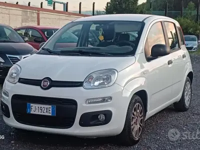 Usata Fiat Panda Lounge 95 CV (69 kW) 2017 Bianco Utilitaria