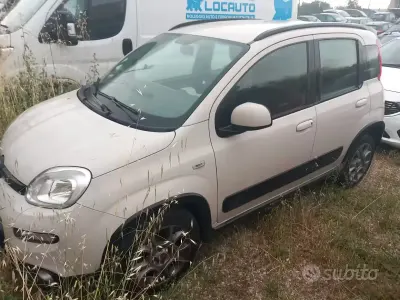 Usata Fiat Panda Lounge 80 CV (58 kW) 2014 Beige Utilitaria