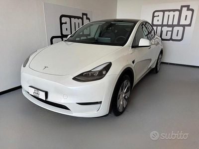 Usata Tesla Model Y Long Range AWD 378 kW (514 CV) 2023 Bianco SUV