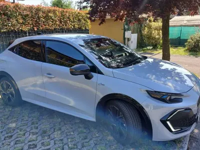 Usata Renault Clio V Esprit Alpine 160 CV (117 kW) 2026 Grigio Berlina